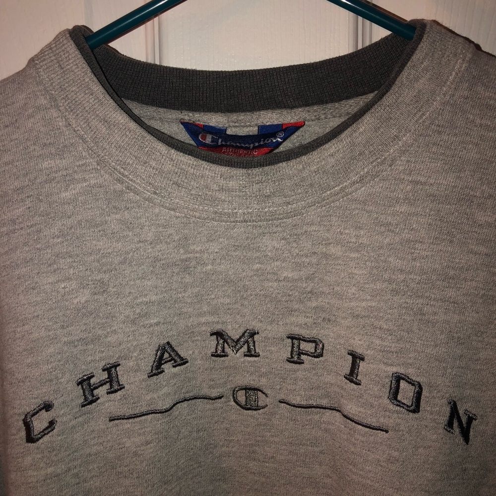 Vintage Champion Crew Neck!